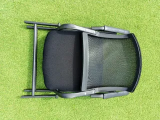 Silla de oficina plegable negra nueva