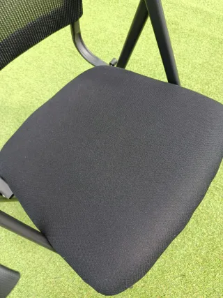Silla de oficina plegable negra nueva
