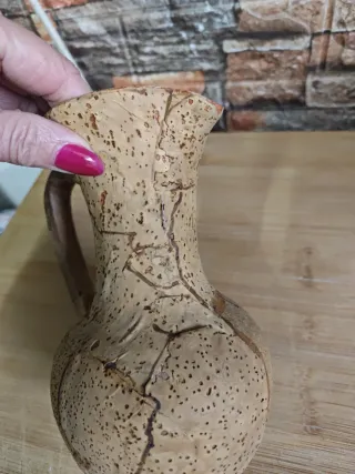 Anfora in terracotta con sughero