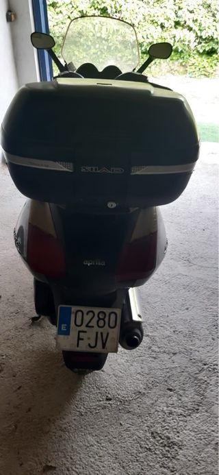 Maxi Scooter Gris