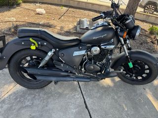 Keeway Superlight 125cc Custom Negra