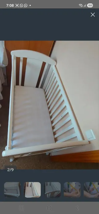 Cuna de madera blanca