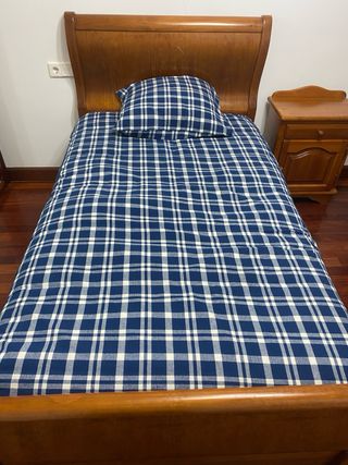 Mesilla de noche de madera