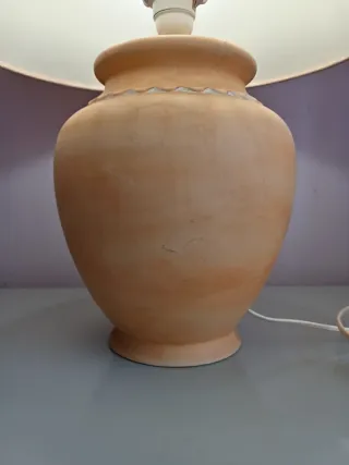 Lampada da tavolo vintage anni '80