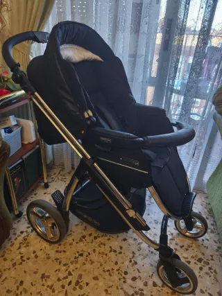 Capazo, silla y maxicosi Bebecar