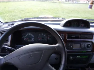 Mitsubishi Montero 2002