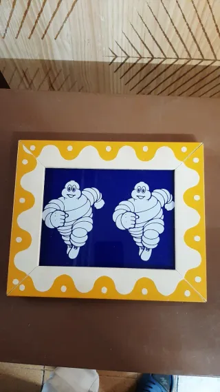 4 Azulejos Enmarcados Michelin