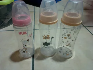 Lote 3 Biberones NUK y Jungle Friends