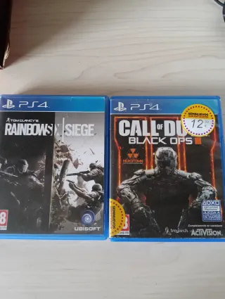 PS4 (PlayStation 4) Nera