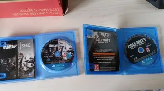 PS4 (PlayStation 4) Nera