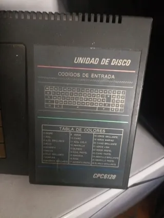 Ordenador Amstrad CPC 6128 completo