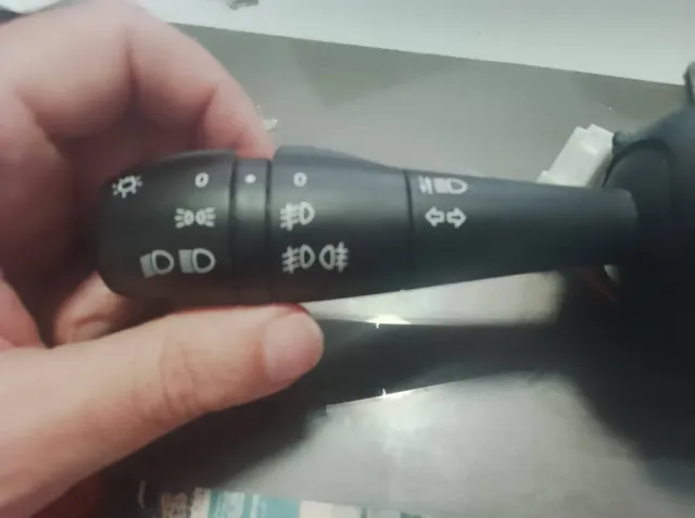 Mando Luces Dacia Dokker