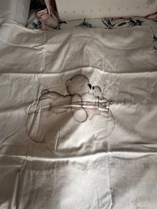 Lote cuna: colchón, sábanas y chichonera