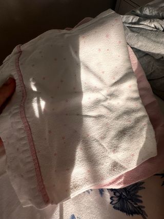 Lote cuna: colchón, sábanas y chichonera