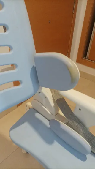 Silla RIFTON HTS basculante para baño discapacidad