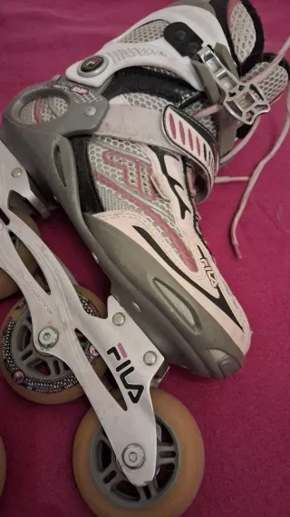 Patines línea Fila talla 37 rosas