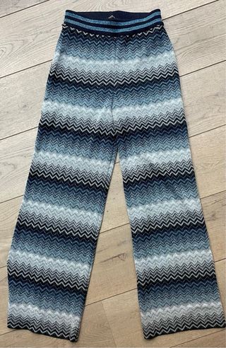 Traje de punto azul y gris nadine milano