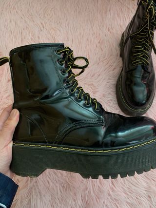 Botas Dr. Martens negras charol