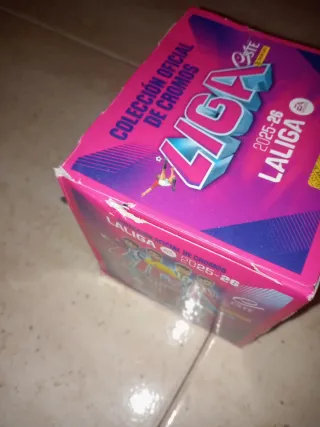 Caja 2A Edición Cromos Liga Este 2025-26 Panini