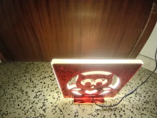 Lampada da tavolo design gufo rossa