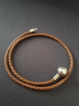 Pulsera Pandora Cuero Trenzado Marrón y Plata.