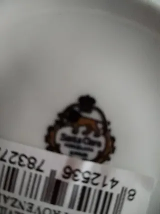 Platos de porcelana con flores