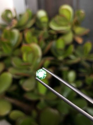 Tsavorite naturale 0.36 ct gemma per gioielli