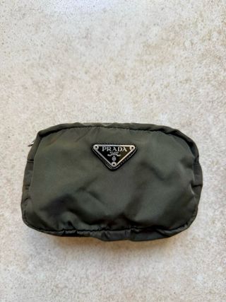 Pochette Prada mini verde oliva