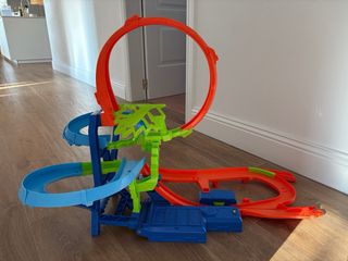 Circuito Hot Wheels Stunt Track