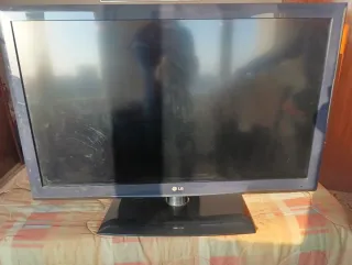 Televisor LG 42 sin Smart TV