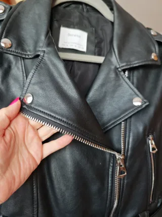 Cazadora Biker Polipiel Negra Cremalleras Talla M