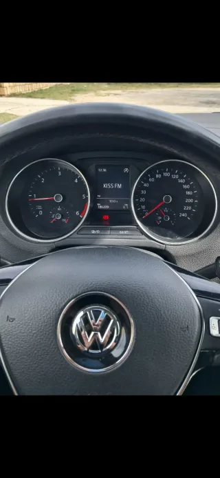Volkswagen Polo 2015