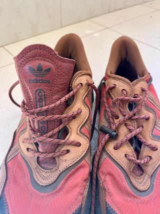 Zapatillas Adidas Rojas y Marrones