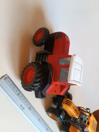 2 Trattori a frizione per bambini