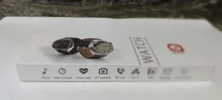 Reloj Inteligente Beige y Plateado