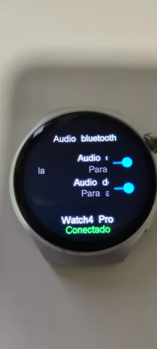 Reloj Inteligente Beige y Plateado