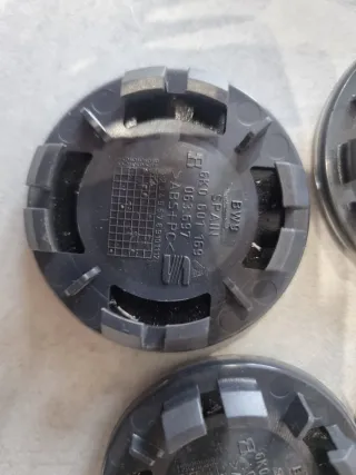4 Tapabujes Seat Originales