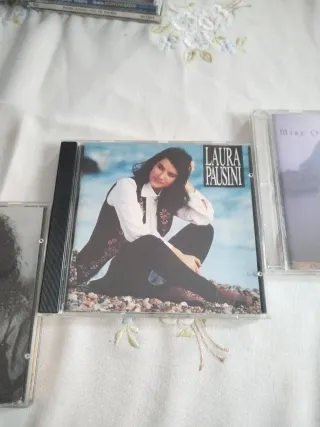 CDs Varios Artistas: Laura Pausini y más
