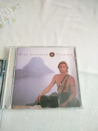 CDs Varios Artistas: Laura Pausini y más