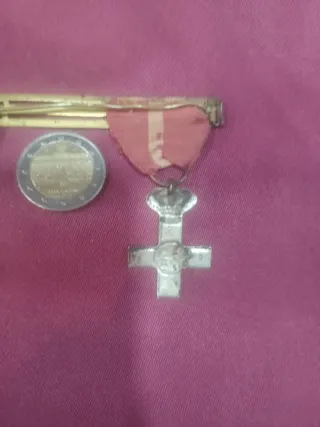 Pasador de medallas militar