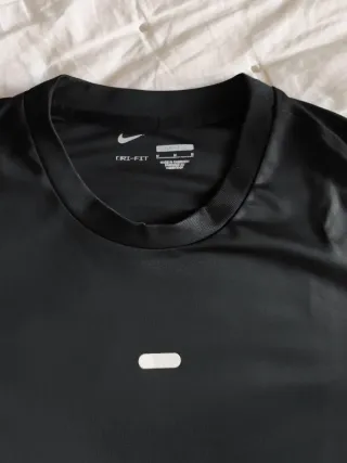 Lote 2 Camisetas Deportivas Talla M