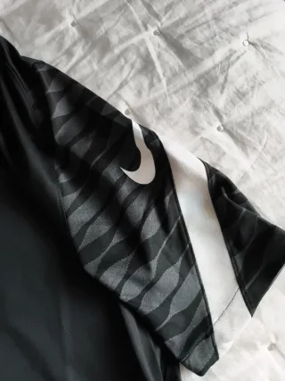 Lote 2 Camisetas Deportivas Talla M