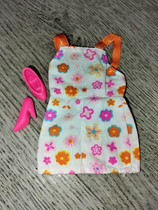Vestito Barbie e Scarpe Rosa Barbie week end 1999