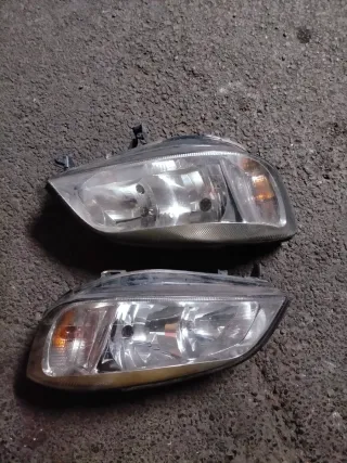 Faros y pilotos de furgoneta