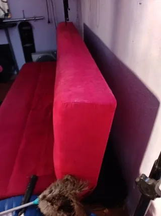 Sofá cama rojo