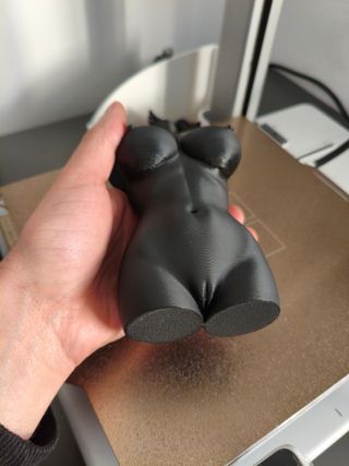 Busto artístico mujer plástico negro