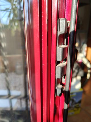 Ventanas y balconeras aluminio con rejas