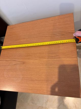 Mesita de noche de madera