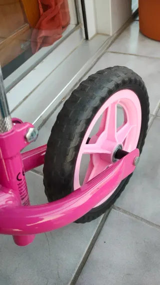 Bici sin pedales Chicco Pink Arrow niña como nueva