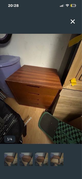 Mesilla de noche de madera maciza chapeli